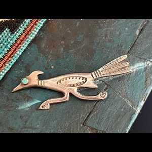 Vintage Native American Sterling Silver Turquoise Brooch
